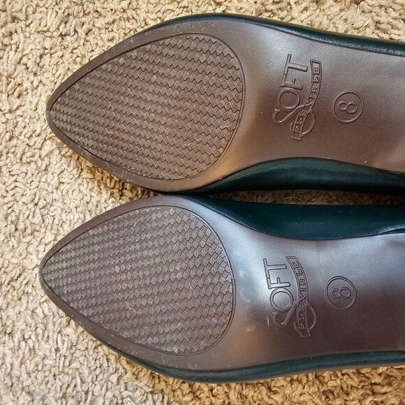 Soft Flexible by Highlight Womens 8 Black Low Heel Pumps Comfort Slip On Shoes - Picture 3 of 11